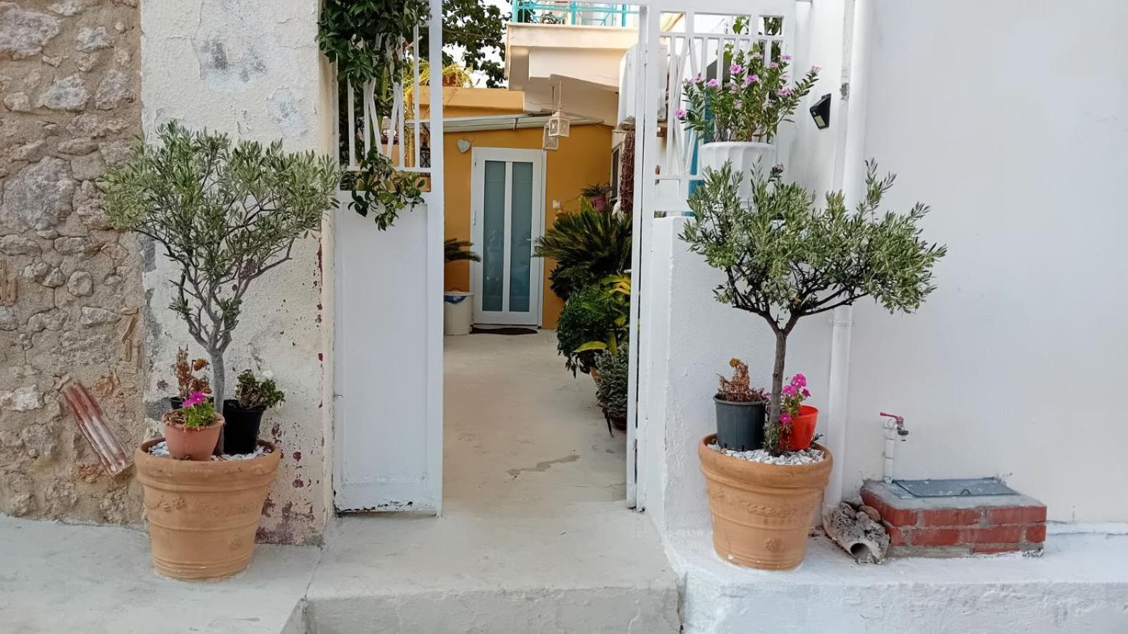 Areti'S Captain'S House With Private Terrace Galaxidi Luaran gambar